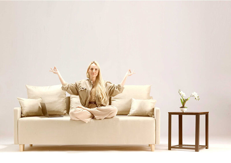 Skandynawska kanapa z pojemnikiem ROSA